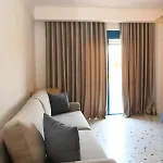 מלון Village By The Sea 4*