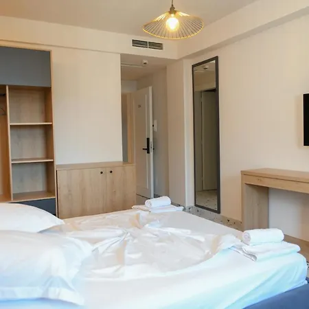 Village By The Sea 4*