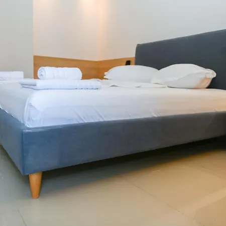 Hotel Village By The Sea