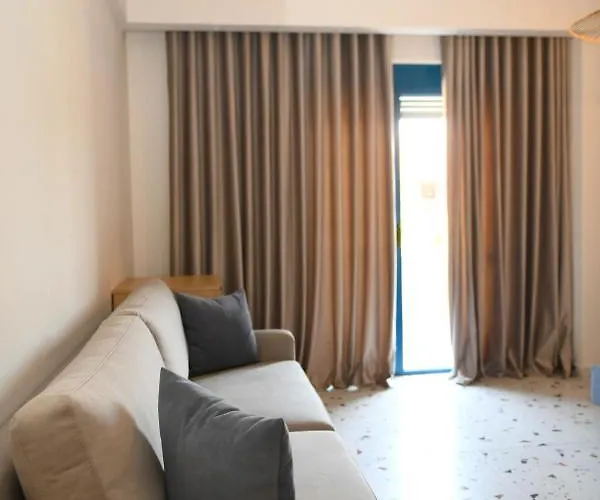 Szálloda Village By The Sea 4*