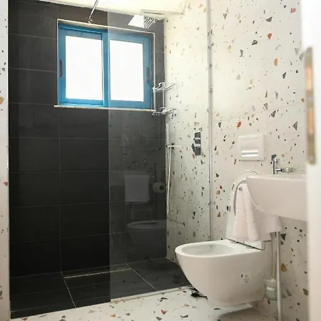 Village By The Sea 4* Qerret (Tirana)