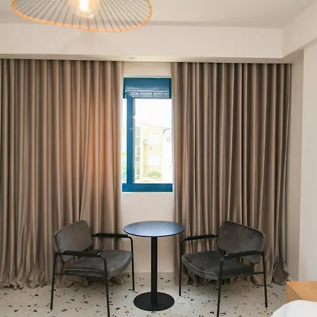 Village By The Sea 4* גולם