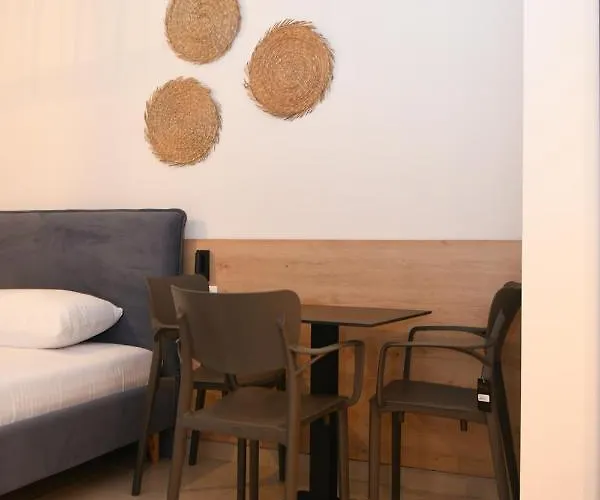 Village By The Sea 4* Qerret (Tirana)